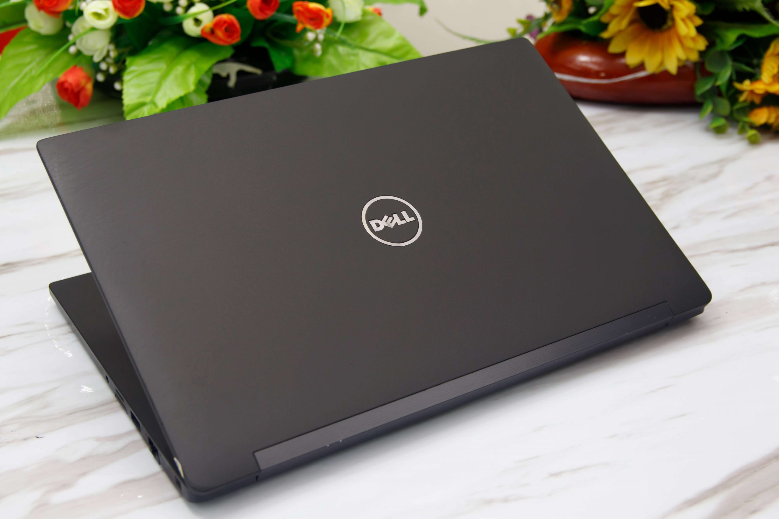 DELL Latitude 7490 Ultrabook doanh nh&acirc;n